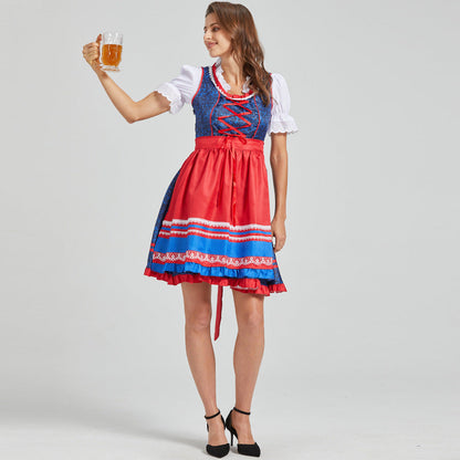 Dirndl festivo con delantal rojo y detalles tradicionales